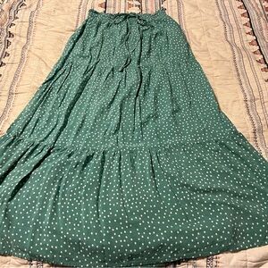 Elegant green Polka Dot Maxi Skirt size Medium